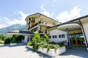 Отель Hotel Miage  Аоста